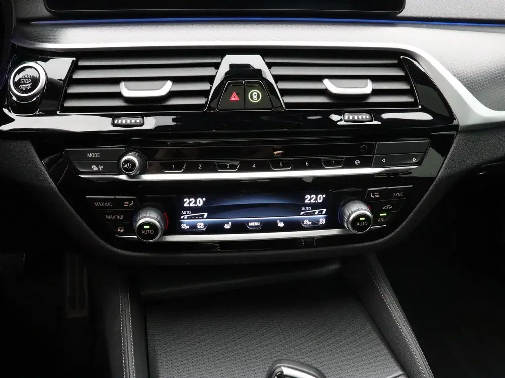 BMW 5-serie 530e Sedan M-Sport (bj 2022 uit 2022, foto 13