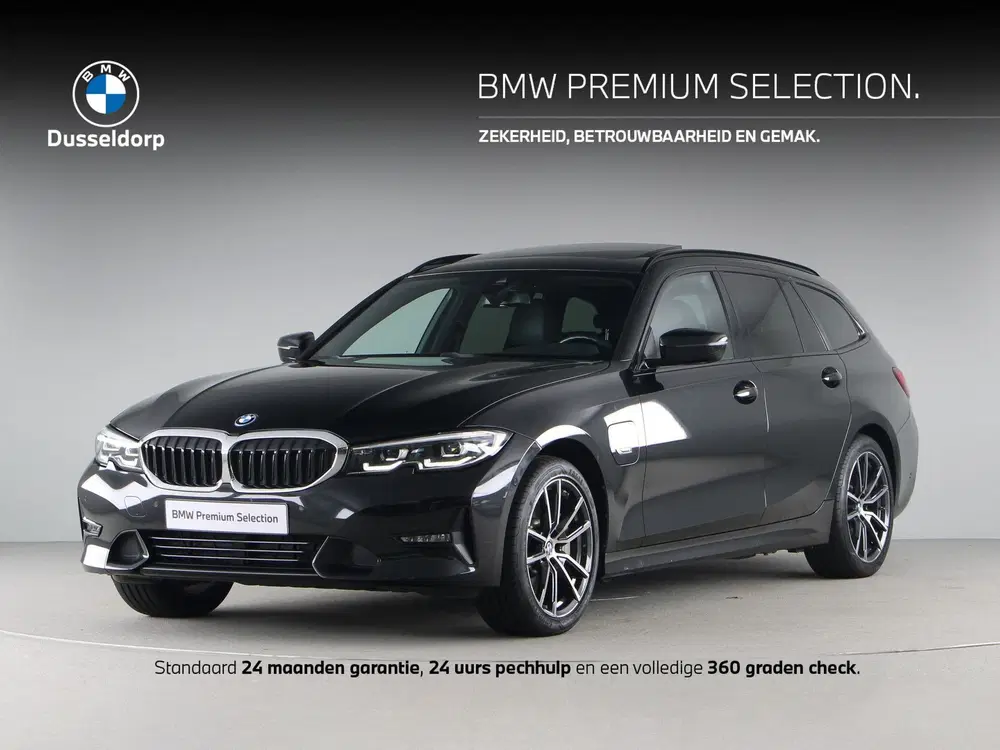 BMW 3-serie 330e Touring xDrive Sport Line (bj 2022) uit 2022