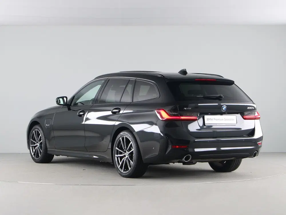 BMW 3-serie 330e Touring xDrive Sport Line (bj 2022) uit 2022, foto 11