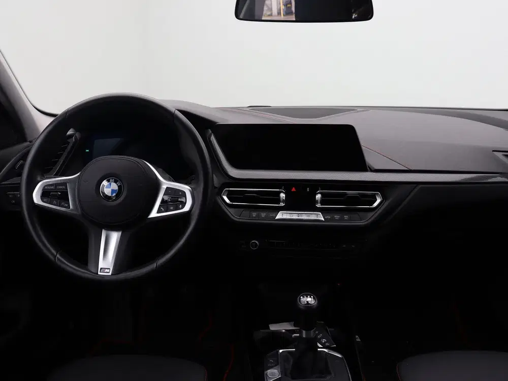 BMW 1-serie 118i Business Edition (bj 2022) uit 2022, foto 13