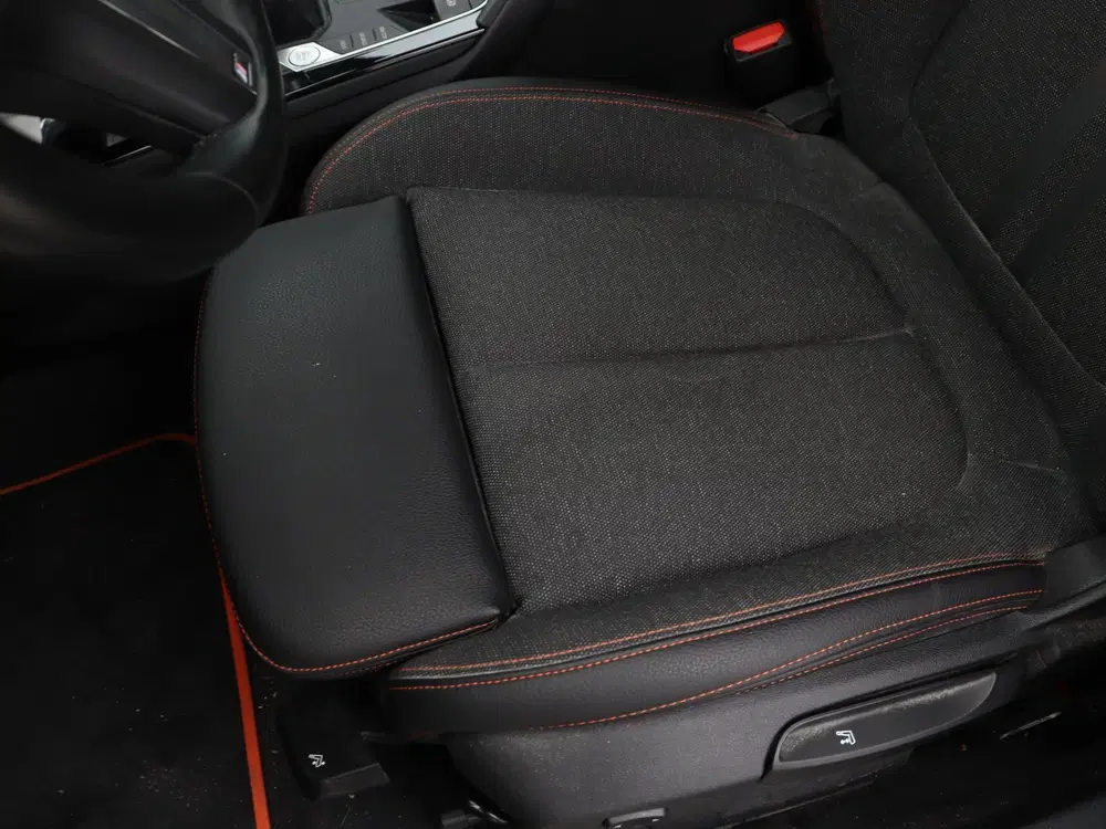 BMW 1-serie 118i Business Edition (bj 2022) uit 2022, foto 14