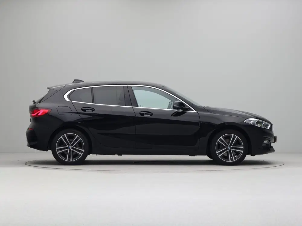 BMW 1-serie 118i Business Edition (bj 2022) uit 2022, foto 8