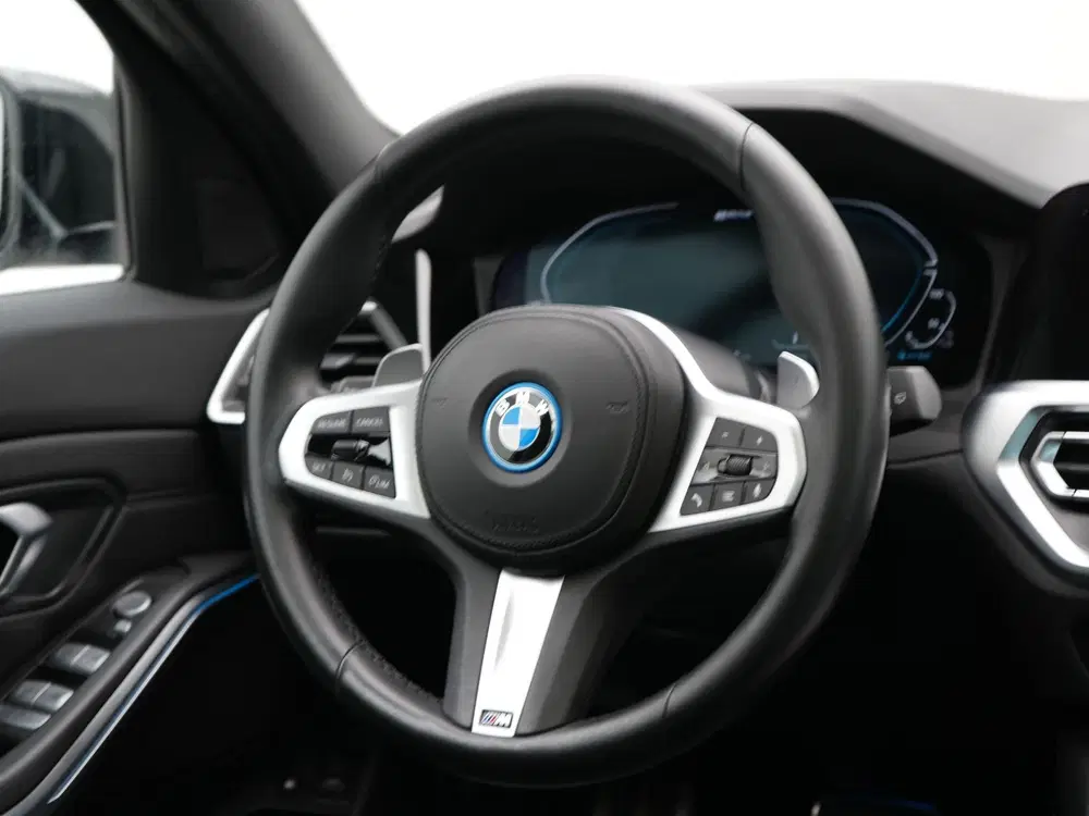 BMW 3-serie 320e Touring Business Edition Plus uit 2022, foto 2