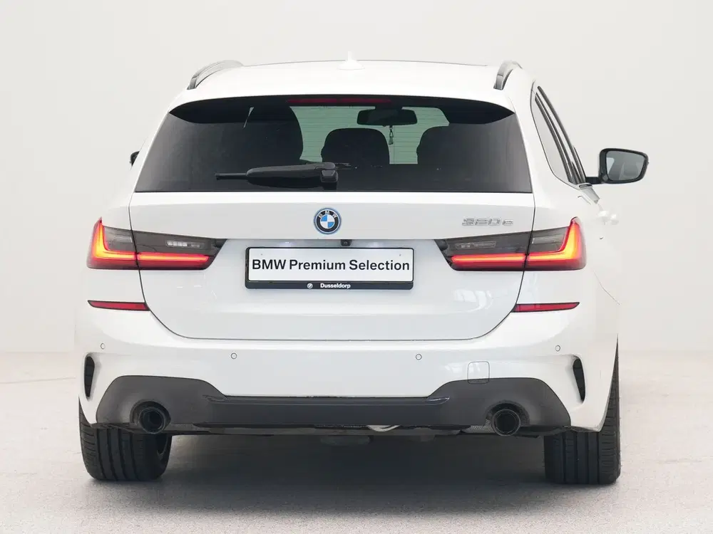 BMW 3-serie 320e Touring Business Edition Plus uit 2022, foto 9