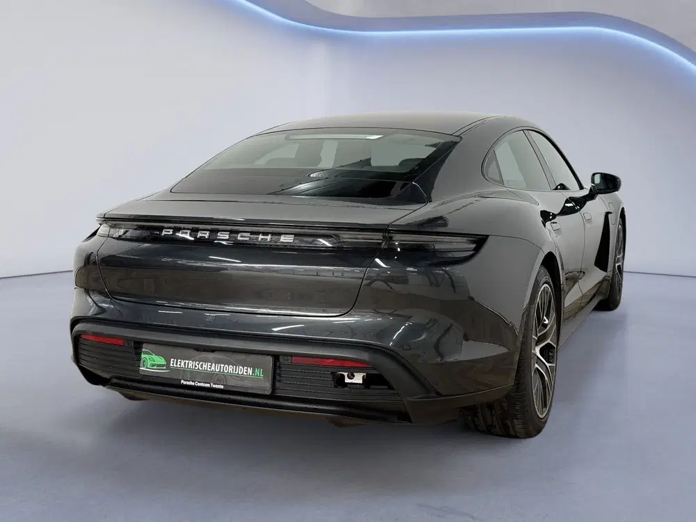 Porsche Taycan 4S Performance 84 kWh uit 2020, foto 3