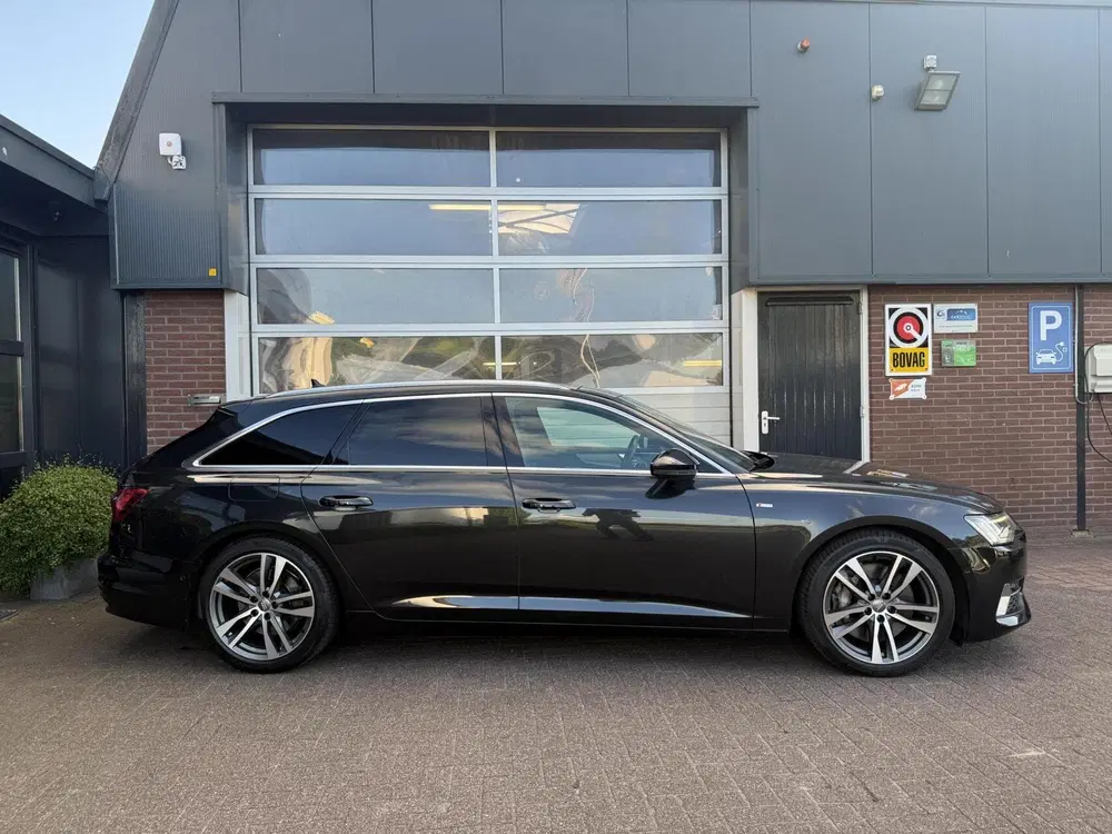 Audi A6 55 TFSI 3.0 Quattro S-LINE PANO uit 2019, foto 2