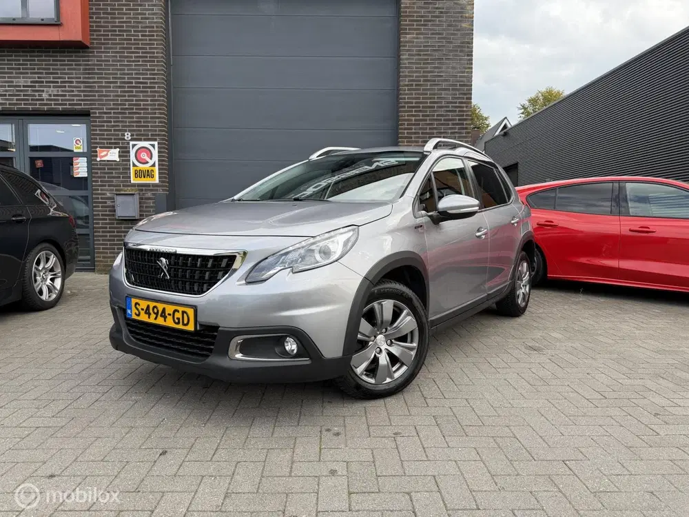 Peugeot 2008 1.2 PureTech Signature uit 2019