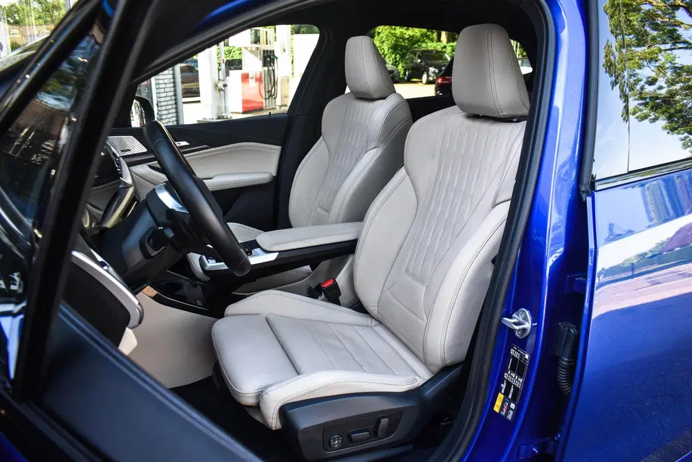 BMW 2-serie Active Tourer 230e xDrive M-Sport Pano Tre uit 2023, foto 5