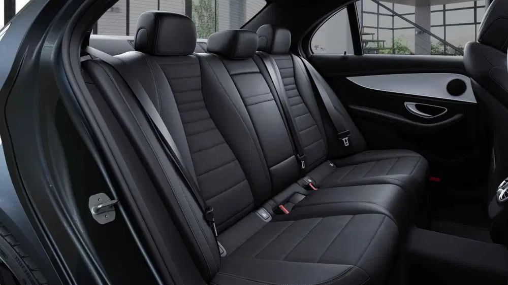 Mercedes-Benz E-Klasse 300 e AMG Line uit 2021, foto 8
