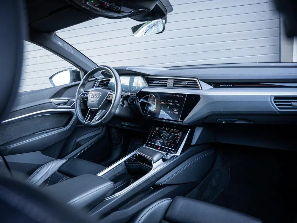 Audi e-tron 55 quattro S edition 95 kWh 3x S-Line l Pa uit 2022, foto 13