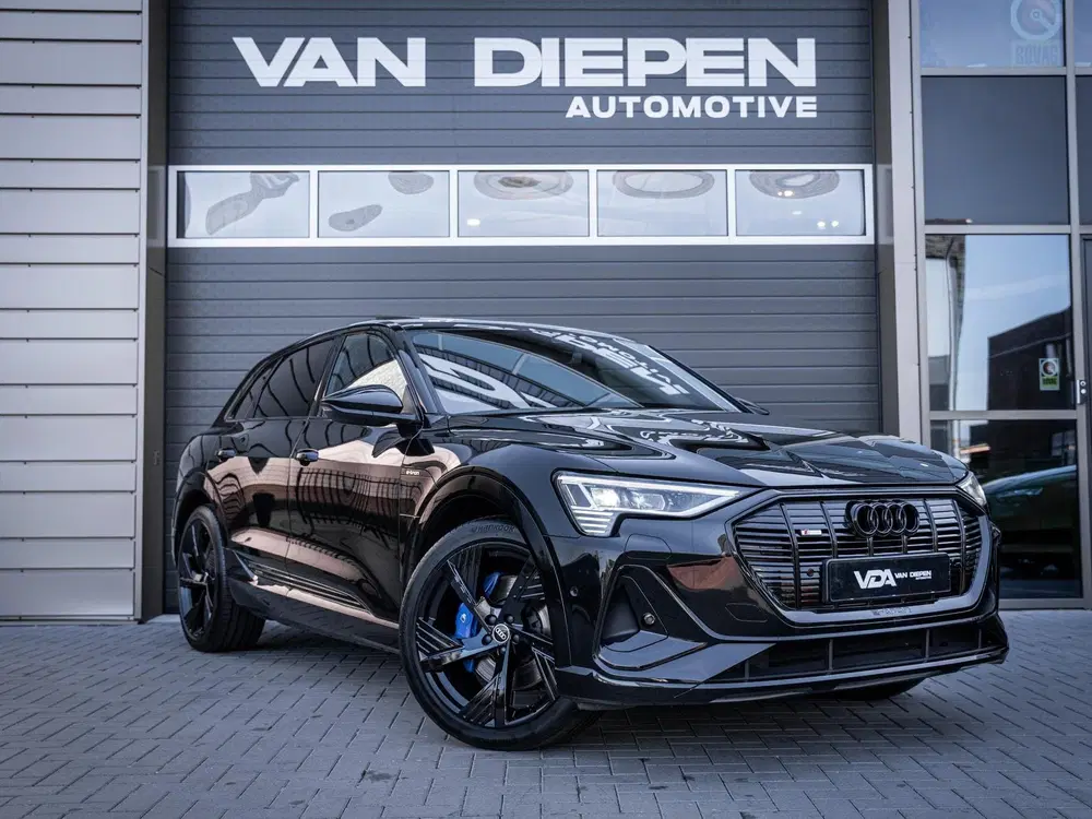 Audi e-tron 55 quattro S edition 95 kWh 3x S-Line l Pa uit 2022, foto 4