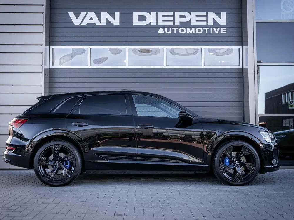 Audi e-tron 55 quattro S edition 95 kWh 3x S-Line l Pa uit 2022, foto 5