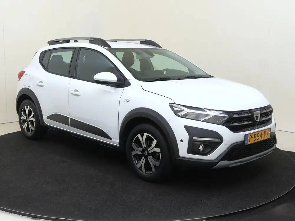 Dacia Sandero 1.0 TCe 90 Expression uit 2022, foto 2