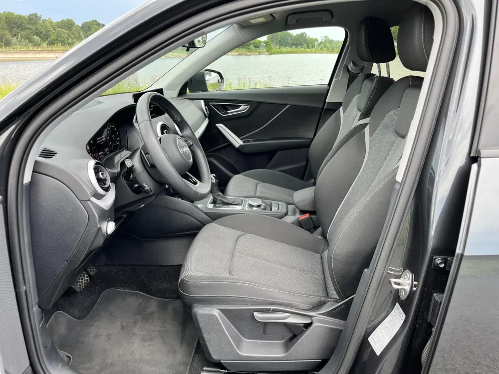 Audi Q2 35 TFSI S Edition Clima uit 2024, foto 13