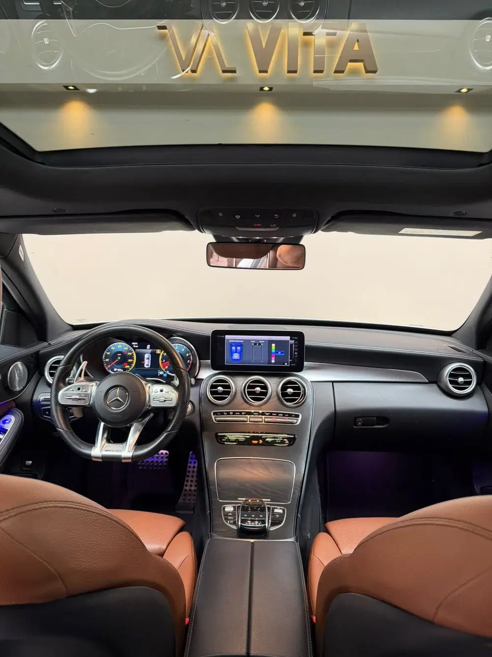 Mercedes-Benz C-Klasse 180 Business Solution AMG Pano uit 2019, foto 2