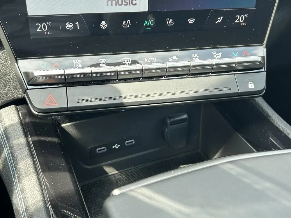Renault Austral 1.2 E-Tech full hybrid 200 iconic esprit A uit 2024, foto 12