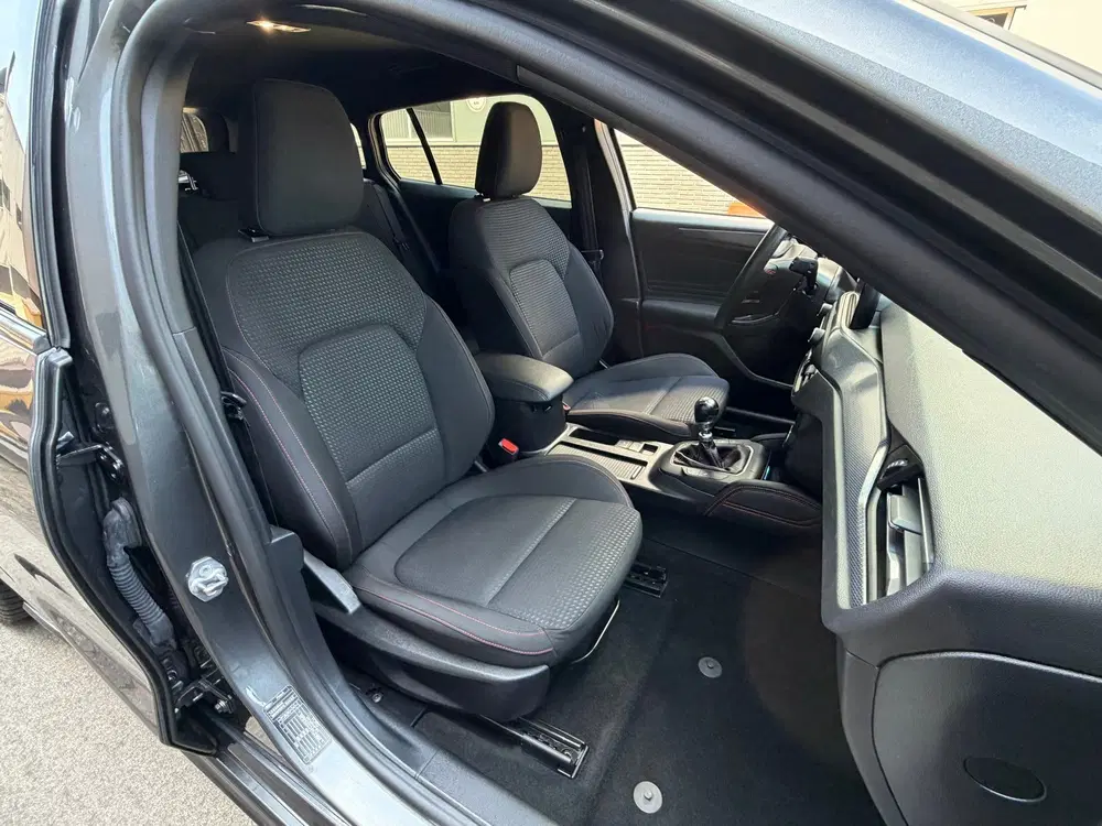 Ford Focus 1.0 Vignale ST-Line bj.2019 Camera uit 2019, foto 11
