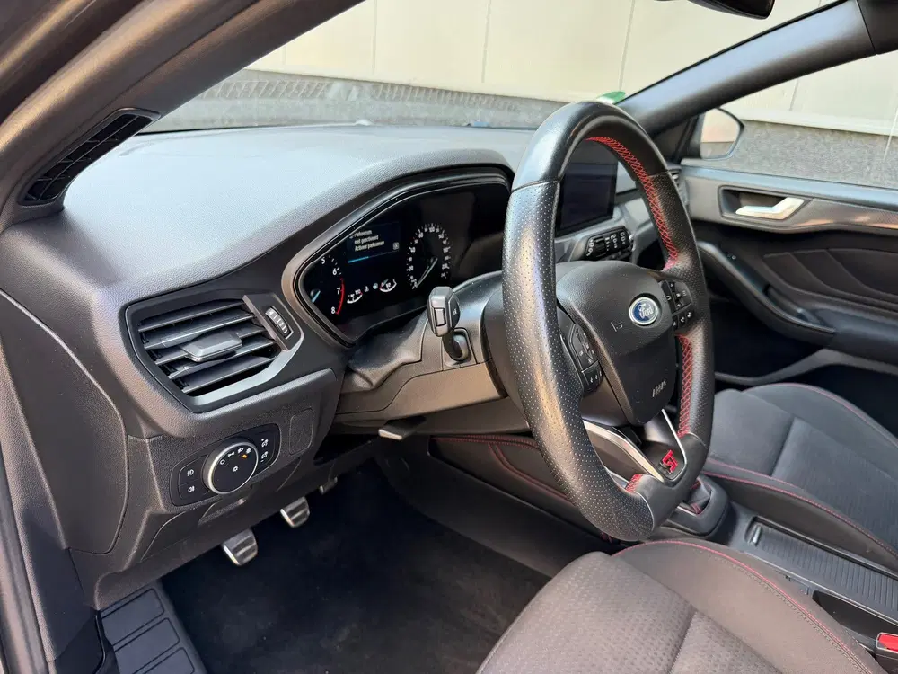 Ford Focus 1.0 Vignale ST-Line bj.2019 Camera uit 2019, foto 15