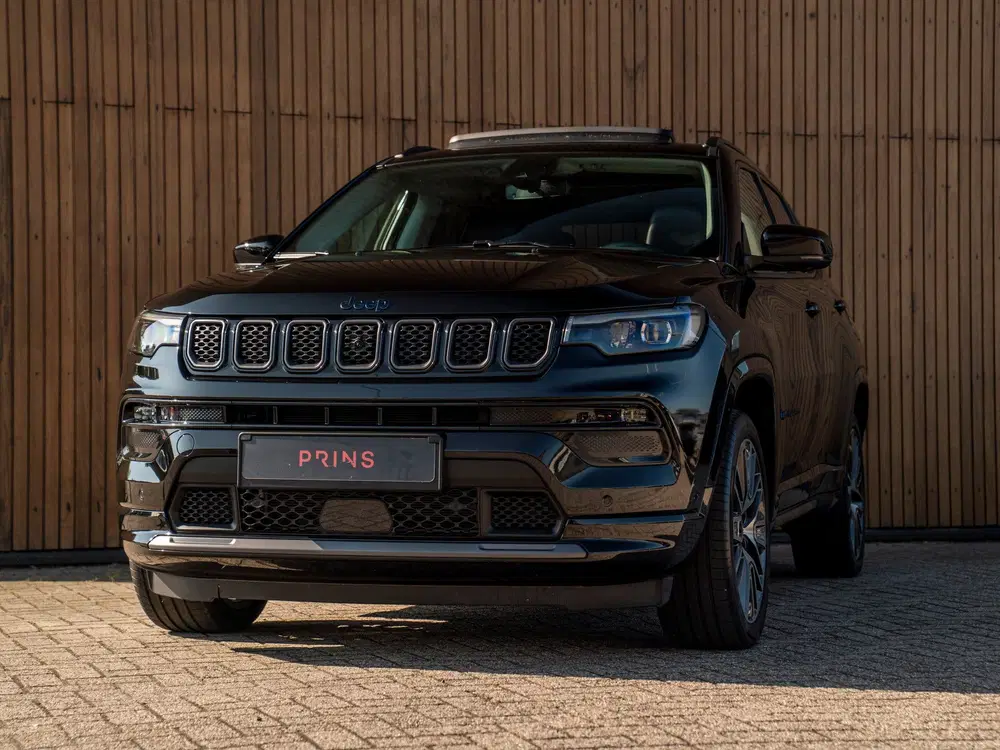 Jeep Compass 4xe 240pk Phev Summit uit 2025, foto 13