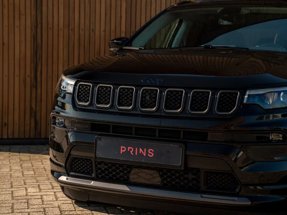 Jeep Compass 4xe 240pk Phev Summit uit 2025, foto 14