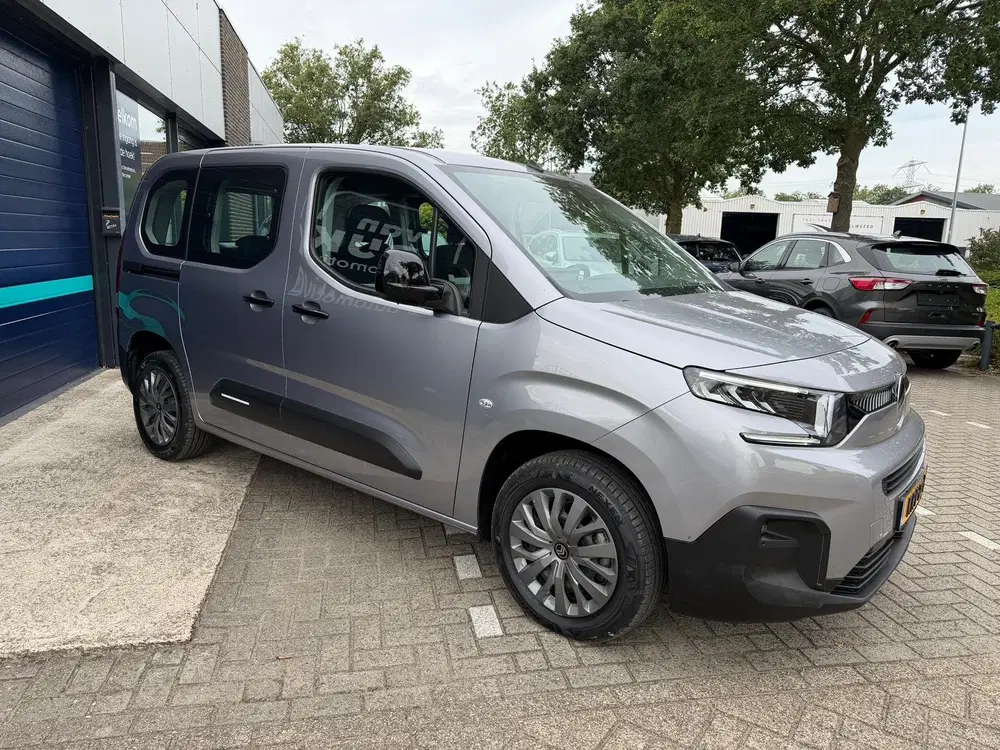 Citroën Berlingo Plus M L1 50 kWh 1 fase lader Apple CarP uit 2025, foto 5