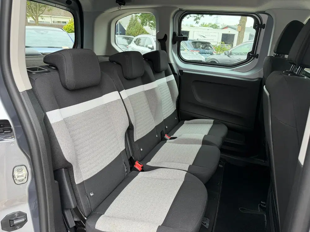 Citroën Berlingo Plus M L1 50 kWh 1 fase lader Apple CarP uit 2025, foto 9