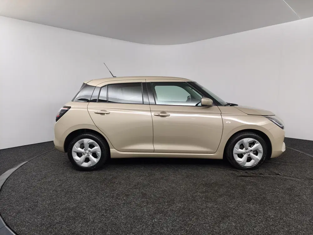 Suzuki Swift 1.2 Select Smart Hybrid Automaat 82PK uit 2026, foto 3