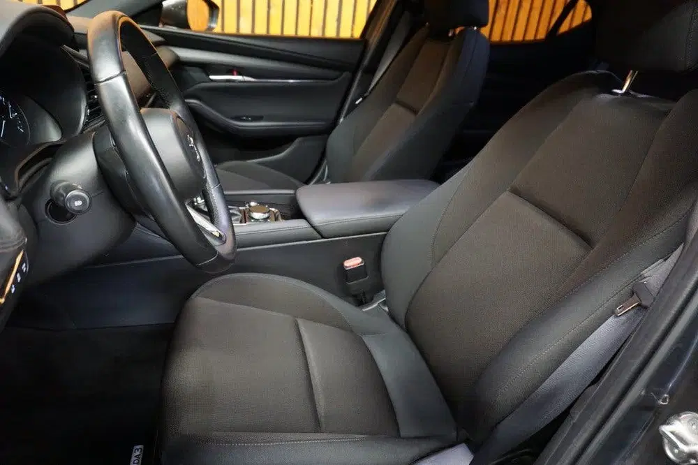 Mazda 3 2.o e-SKY ACTIV-G M-HYBRID AUTOMAAT uit 2021, foto 13