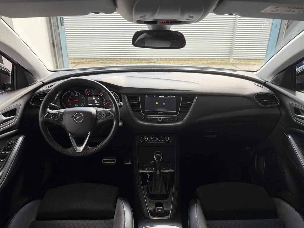 Opel Grandland 1.2 Ultimate uit 2019, foto 2