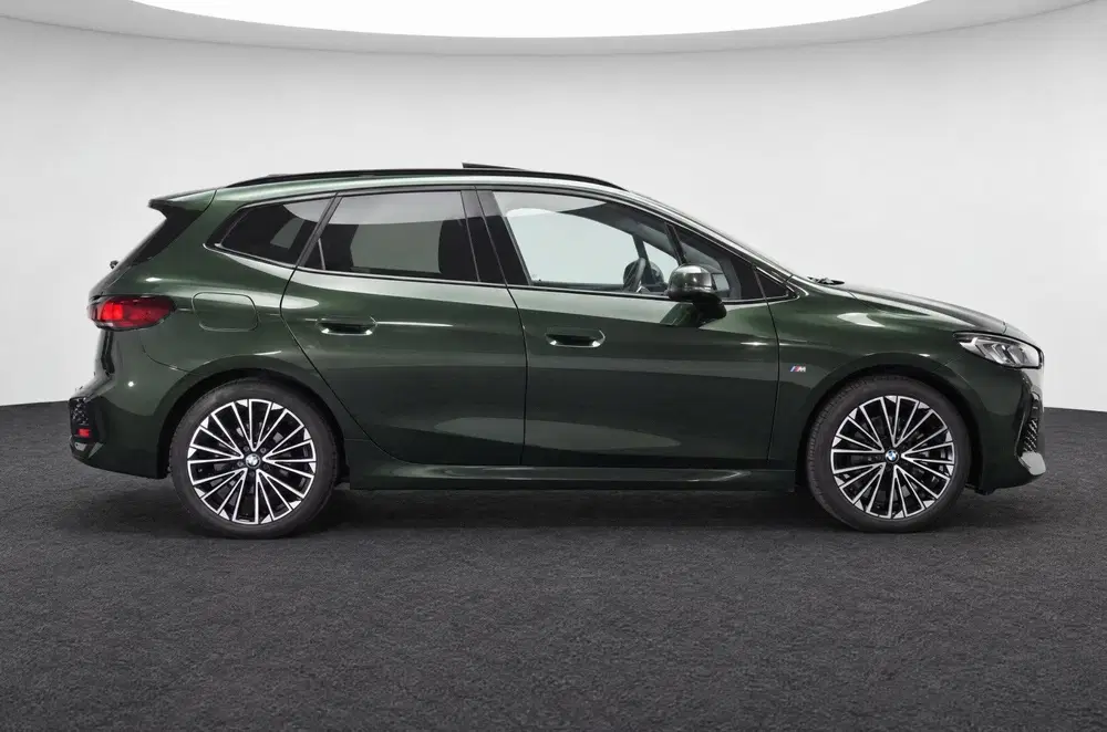 BMW 2-serie Active Tourer 220i M Sport Automaat uit 2025, foto 4