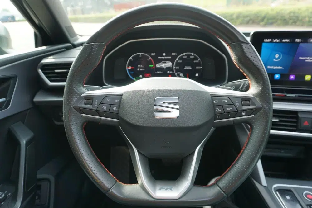 SEAT Leon 1.4 TSI eHybrid PHEV FR Pano uit 2020, foto 12