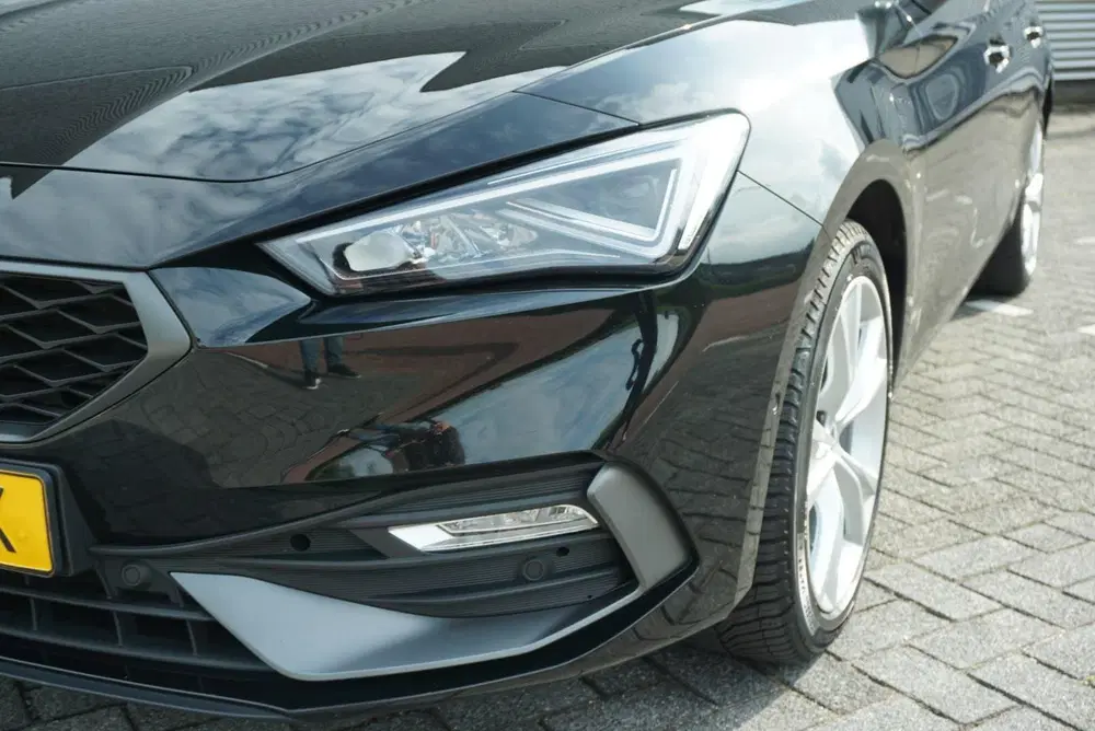 SEAT Leon 1.4 TSI eHybrid PHEV FR Pano uit 2020, foto 4