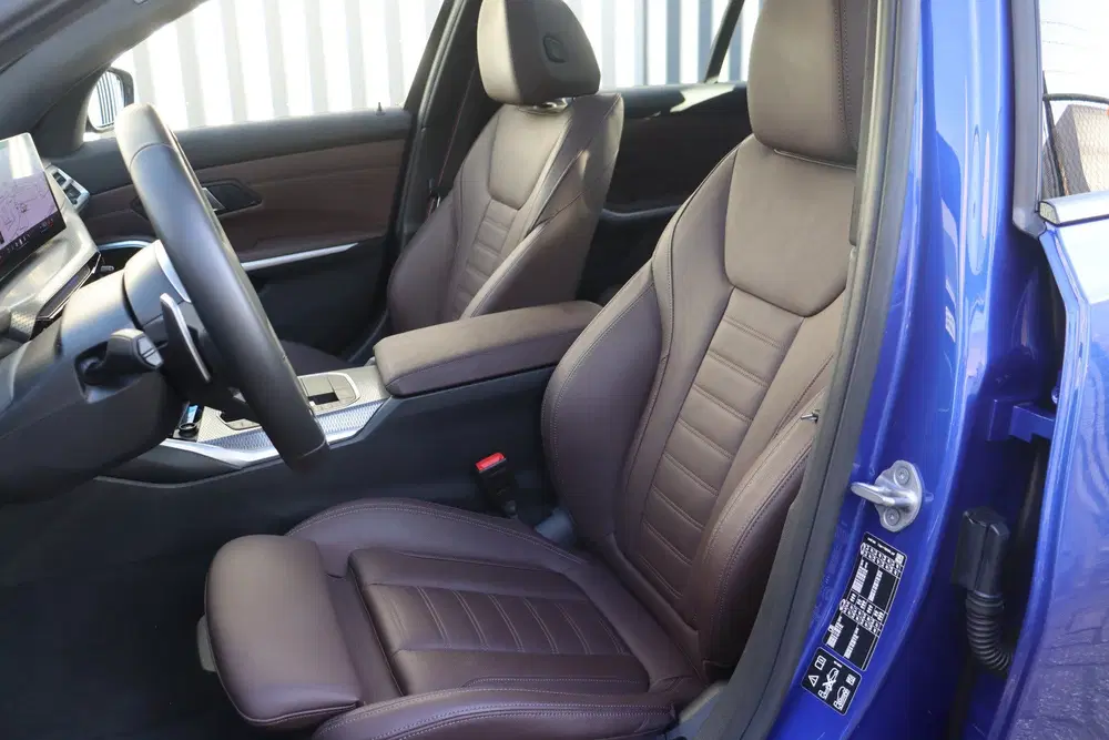BMW 3-serie 330i xDrive High Executive M Sport Autom uit 2025, foto 4