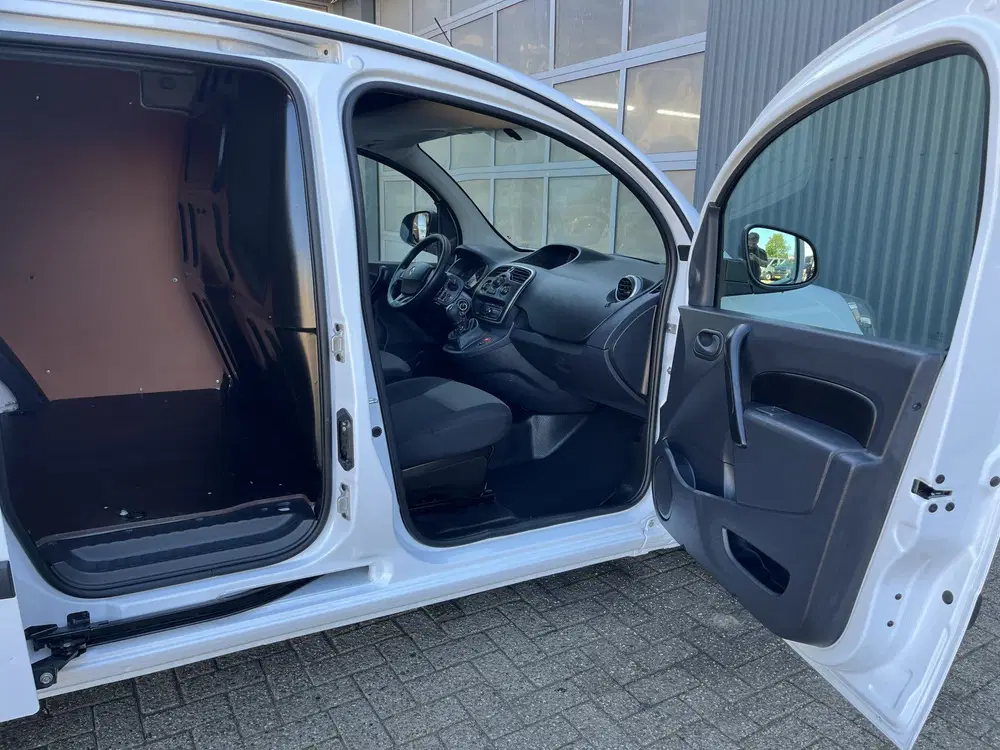Renault Kangoo 1.5 Blue dCi Airco Cruise controle Navigat uit 2021, foto 8