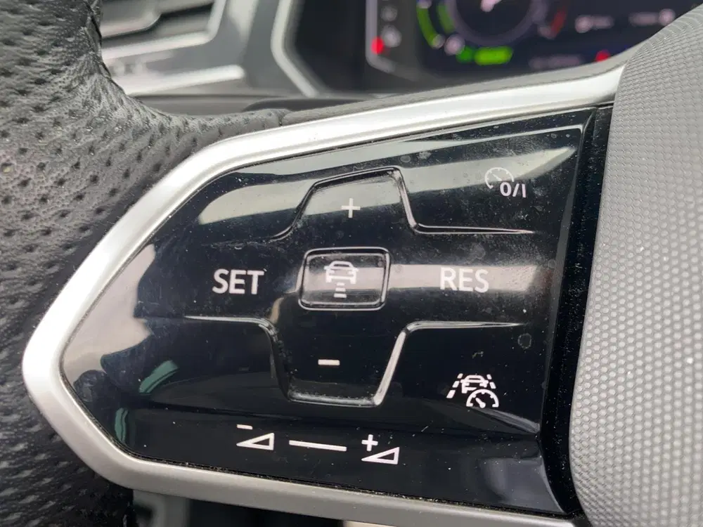 Volkswagen Tiguan 1.4 TSI eHybrid R-Line Business+ uit 2021, foto 14