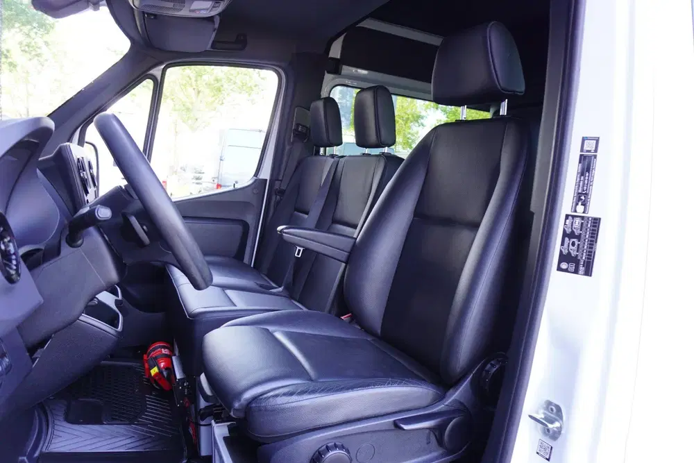 Mercedes-Benz Sprinter 317 170pk Automaat L3H2 Dubbele cabin uit 2024, foto 9