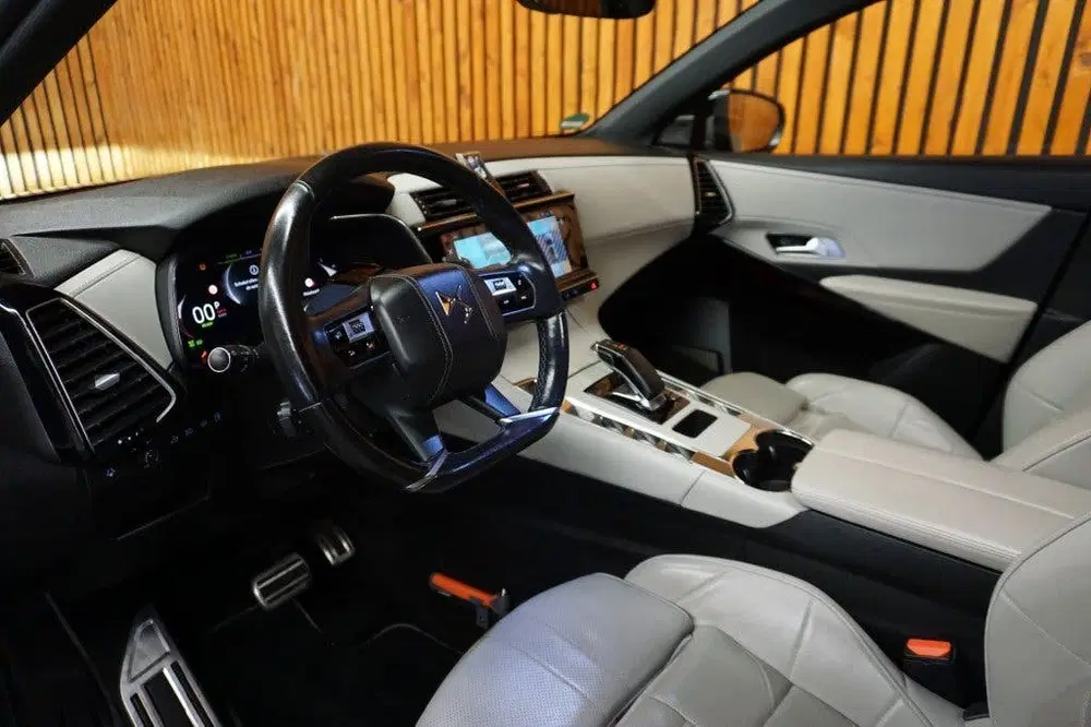 DS Automobiles DS 7 Ds DS 7 E-TENSE 225 OPERA uit 2023, foto 13