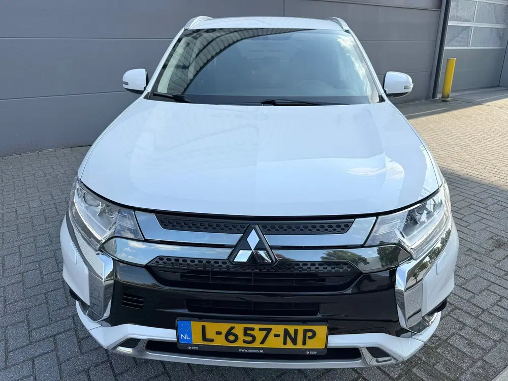 Mitsubishi Outlander 2.4 PHEV Pure*1eEigenaar*Camera*StoelVe uit 2021, foto 2