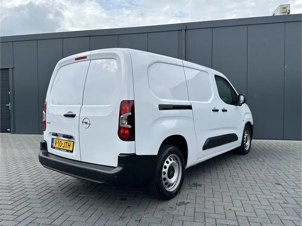 Opel Combo 1.5 BlueHDi 102 PK uit 2024, foto 3