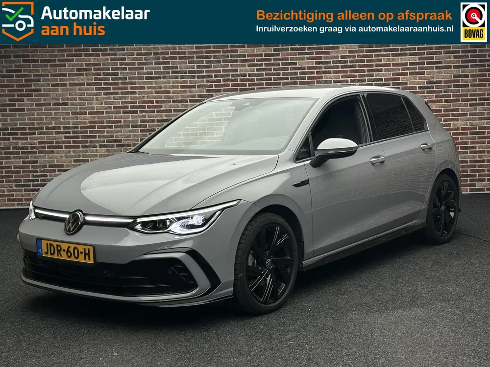 Volkswagen Golf 1.5 eTSI R-Line Dodehoek herkenning uit 2023