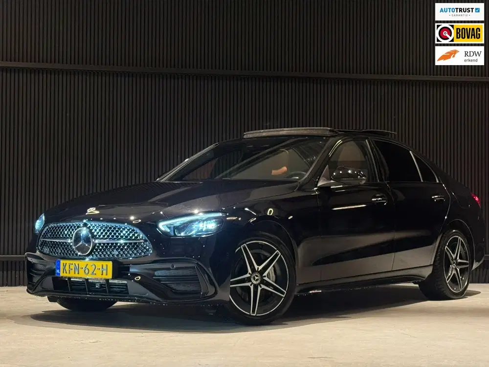 Mercedes-Benz C-Klasse 300e AMG Pano uit 2022