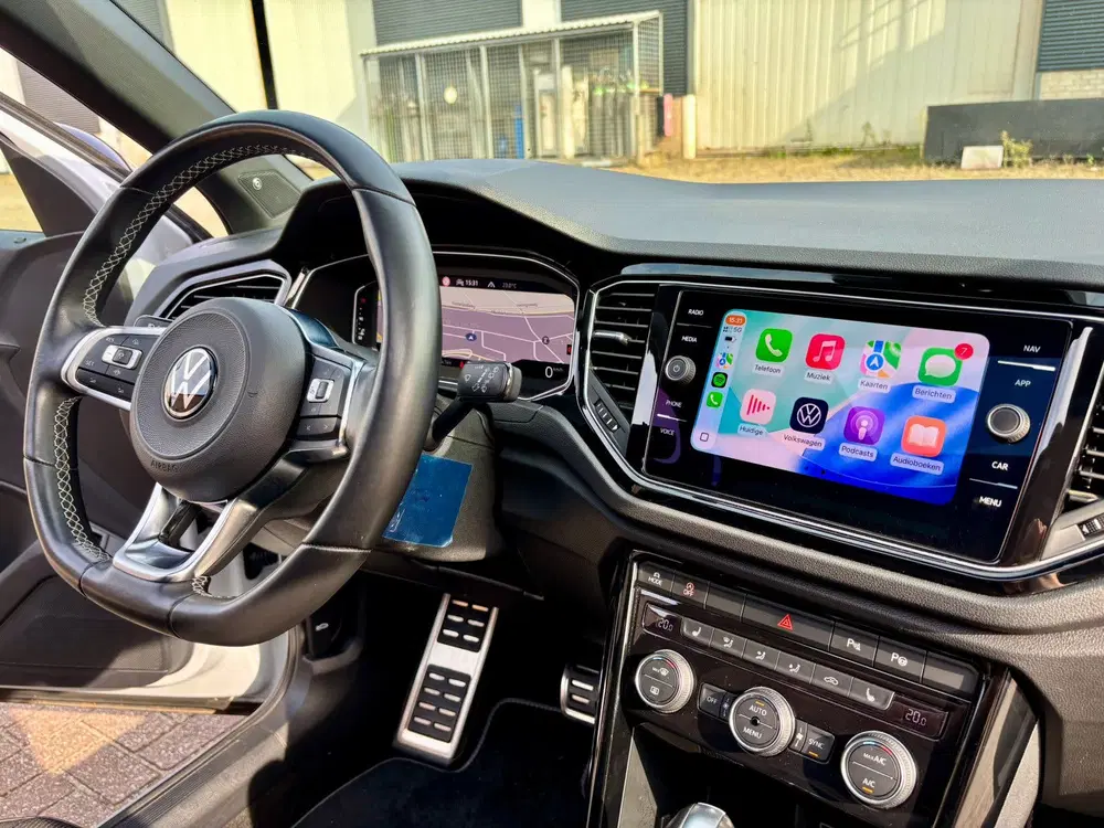 Volkswagen T-Roc 2021 black style uit 2021, foto 3