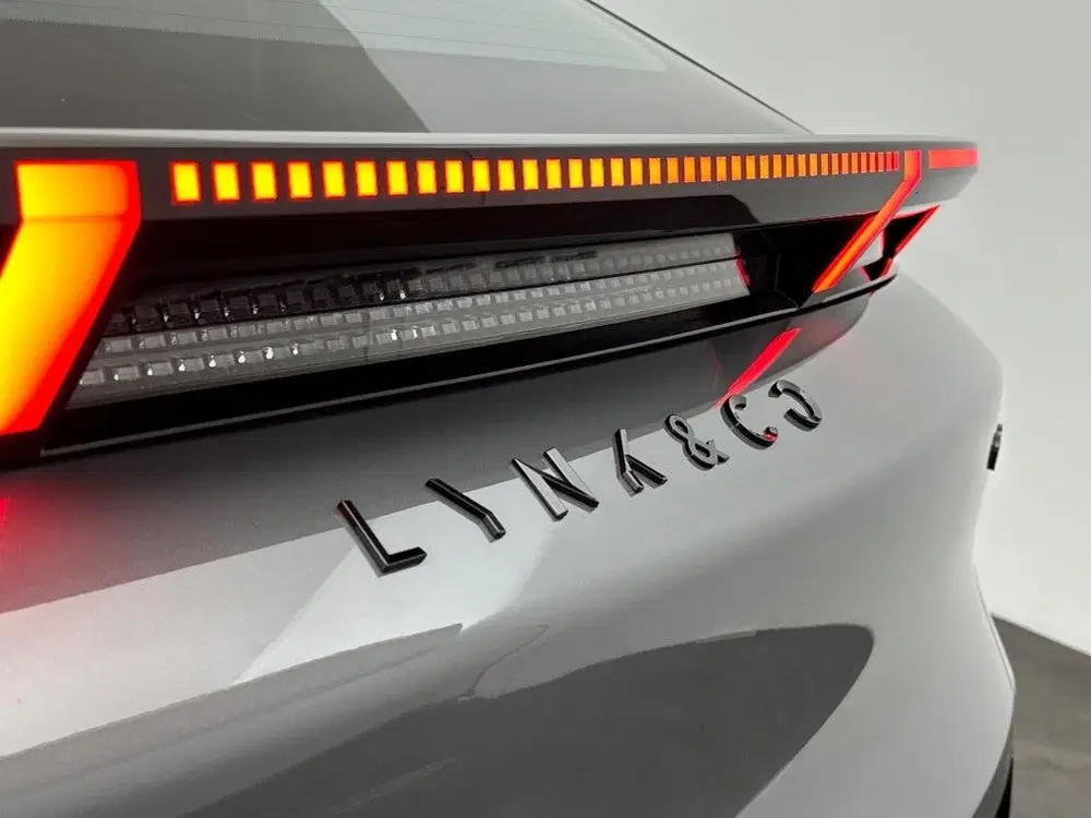 Lynk & Co 02 More 66kWh 272PK uit 2025, foto 13