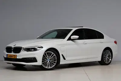 BMW 5-serie 530e Sport Line uit 2019