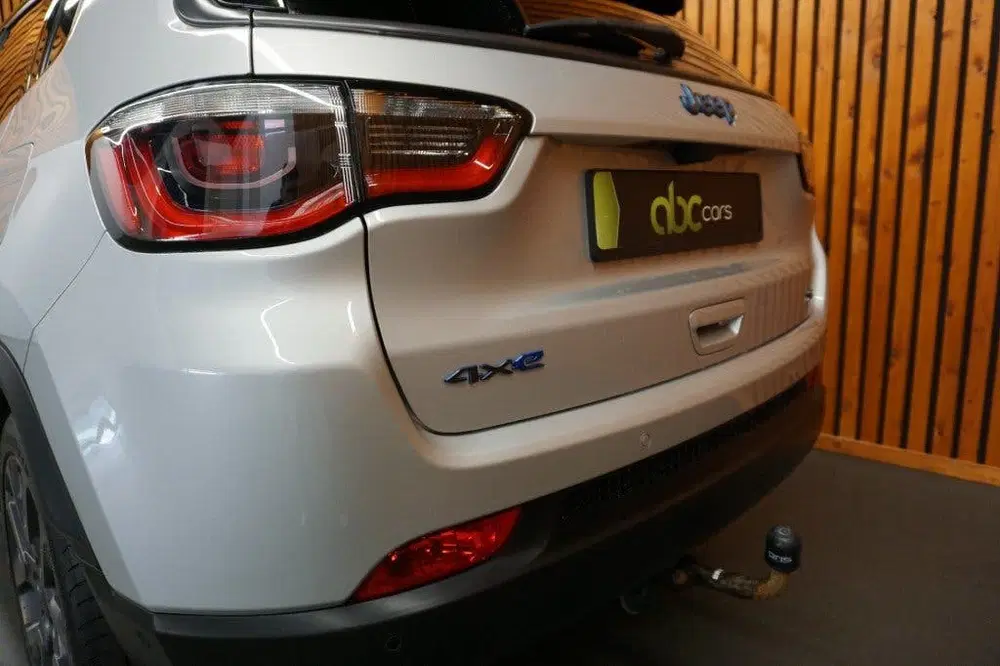 Jeep Compass 4xe 240 Plug-in Hybrid Electric S Automaat uit 2020, foto 7