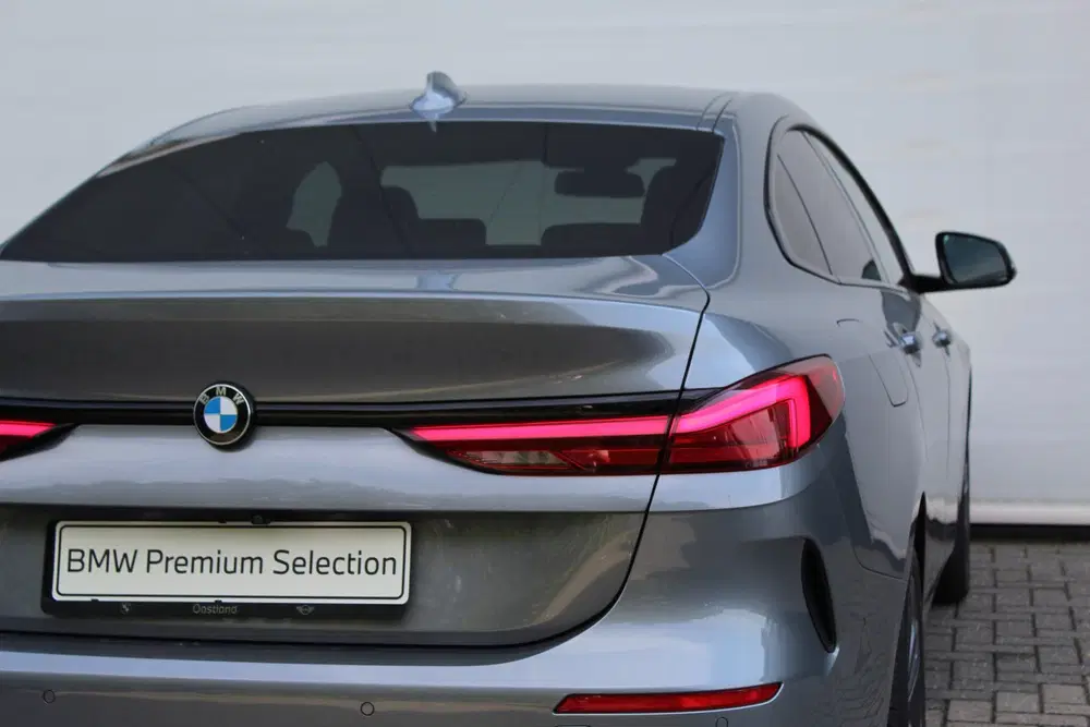 BMW 2-serie Coupé 218i Sport Line Automaat uit 2023, foto 11