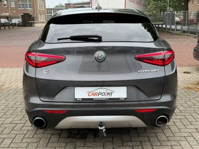 Alfa Romeo Stelvio 2.0 T AWD Q4 200PK Leer Navi Trekhaak Key uit 2019, foto 10