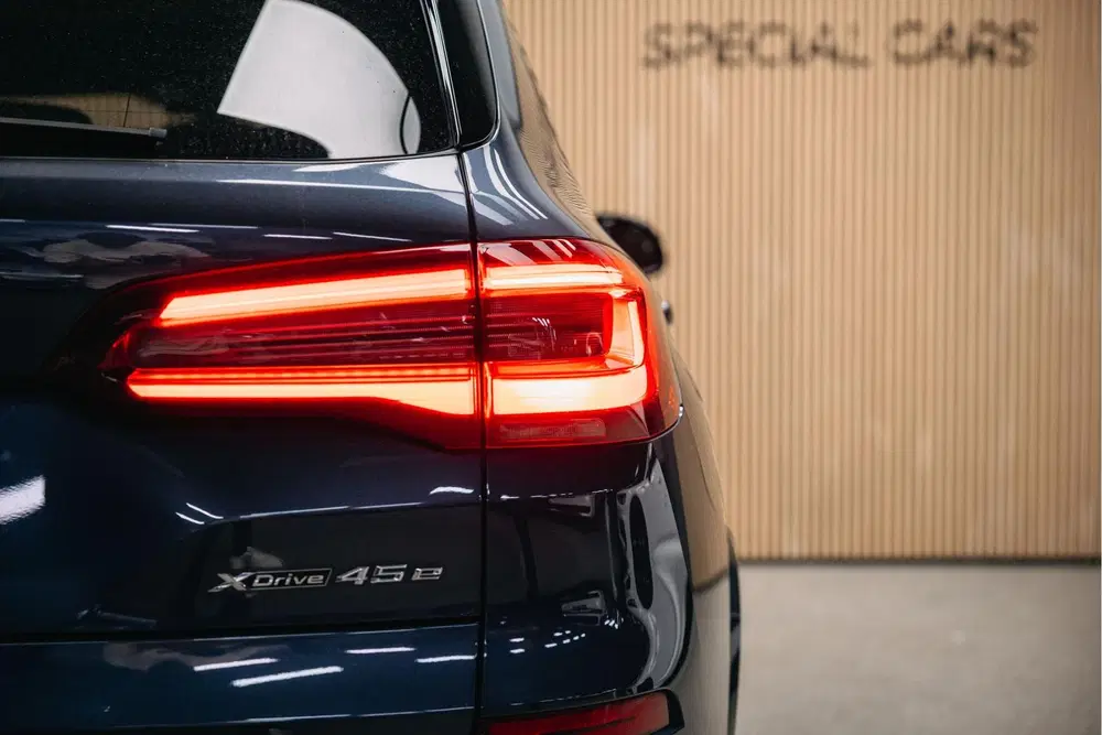 BMW X5 xDrive45e High Executive uit 2022, foto 11