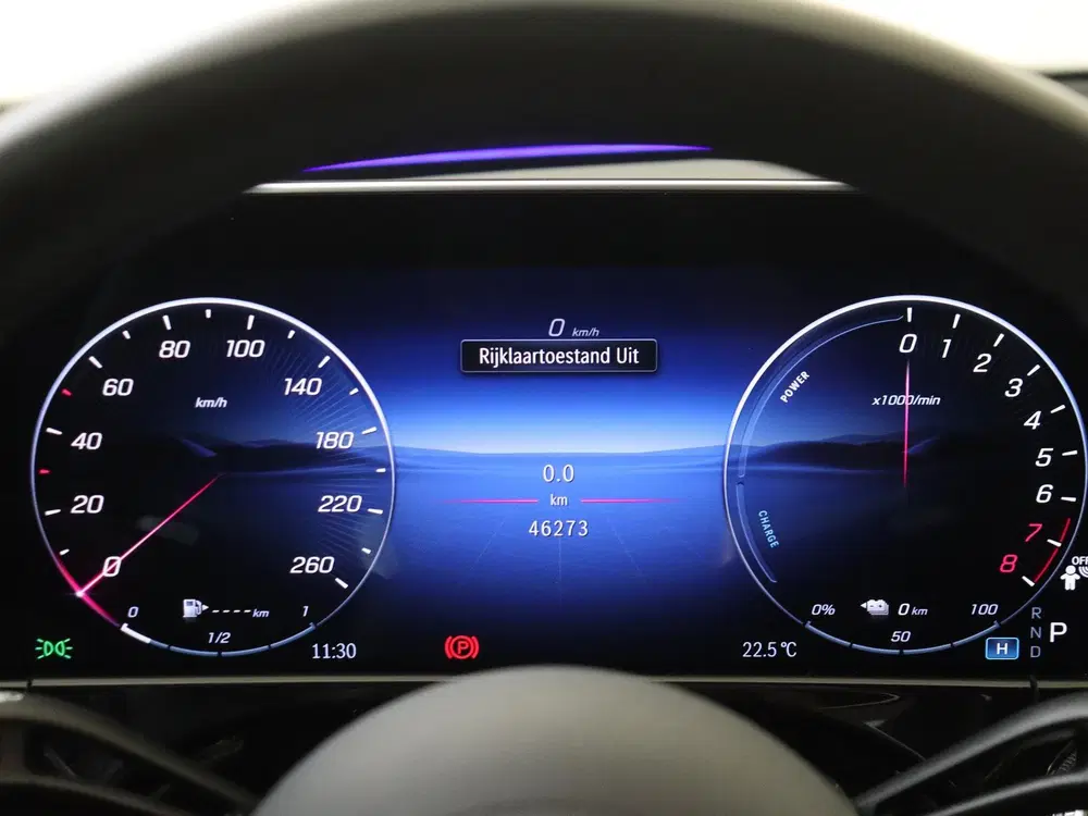 Mercedes-Benz E-Klasse 300 e AMG Line uit 2024, foto 11