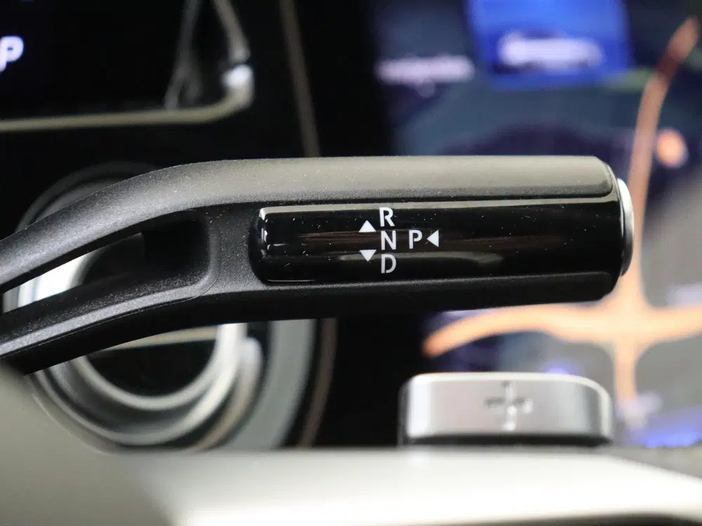 Mercedes-Benz E-Klasse 300 e AMG Line uit 2024, foto 14